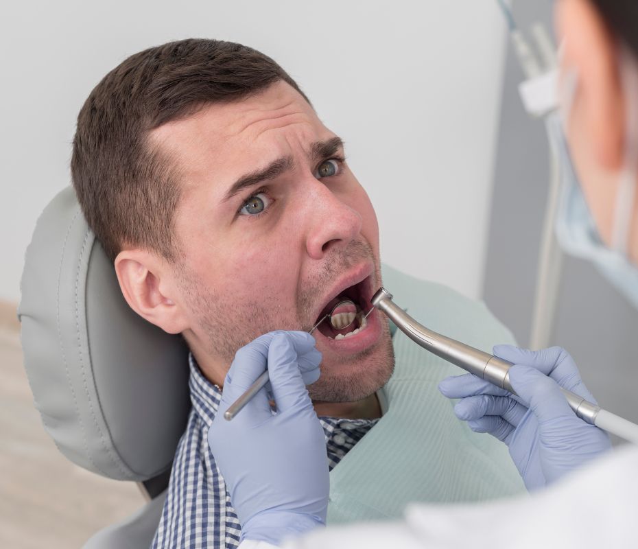 Mặc dù bàn chải điện có nhiều lợi ích, nhưng không phải ai cũng phù hợp để sử dụng